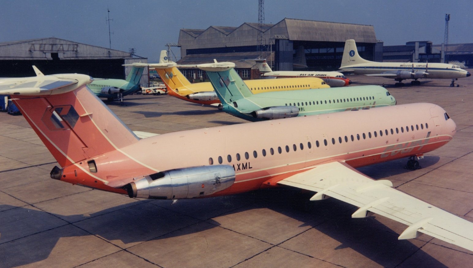 BAC 1-11-475 - ближнемагистральный реактивный самолет