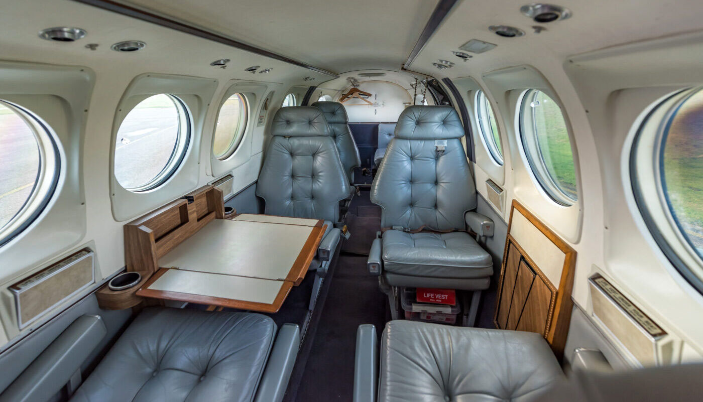 Beechcraft 90 King Air Салон