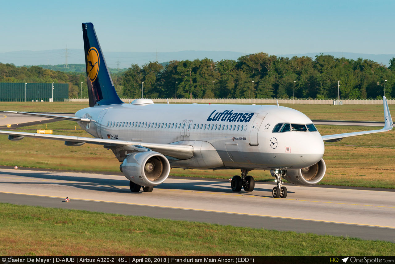 Airbus A320-110
