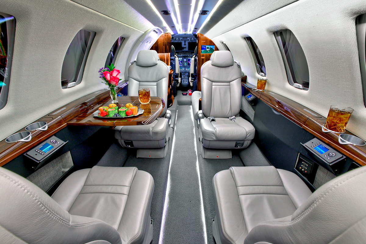 Салон самолета Cessna Citation CJ4