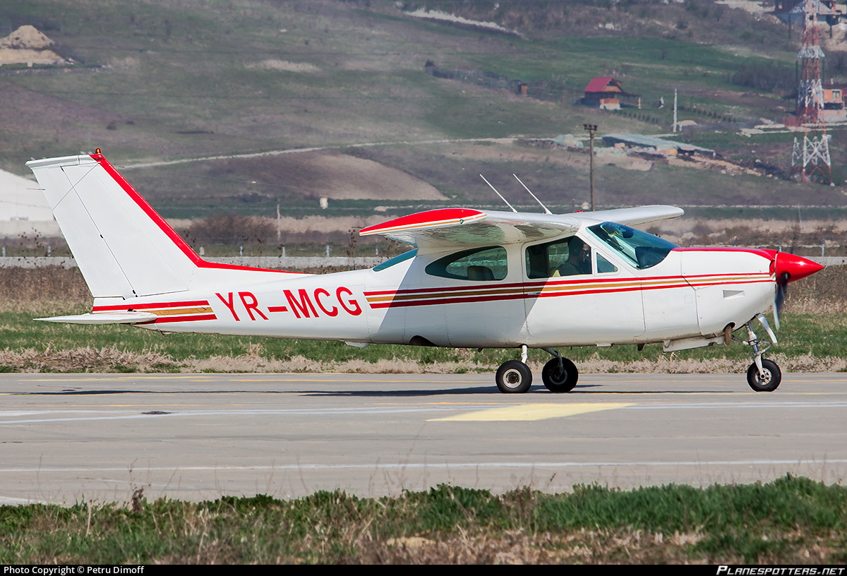 Cessna 177RG Cardinal