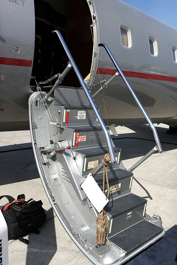 Bombardier Challenger 850