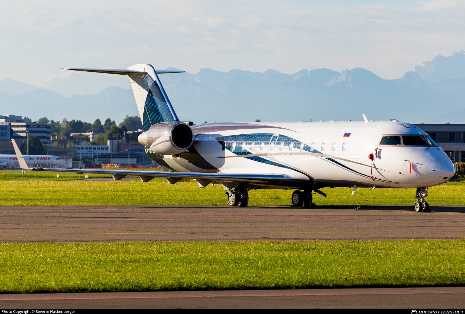 Самолет Bombardier Challenger 850