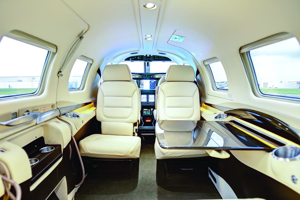 Салон самолета Piper PA46 M600