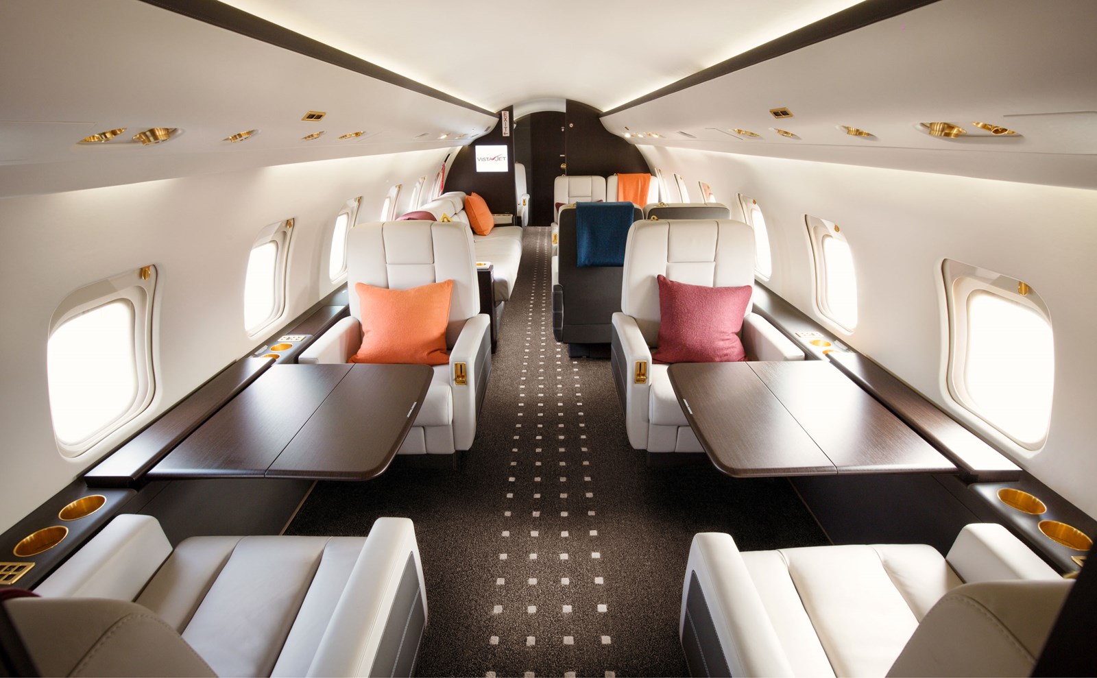 Bombardier Challenger 850