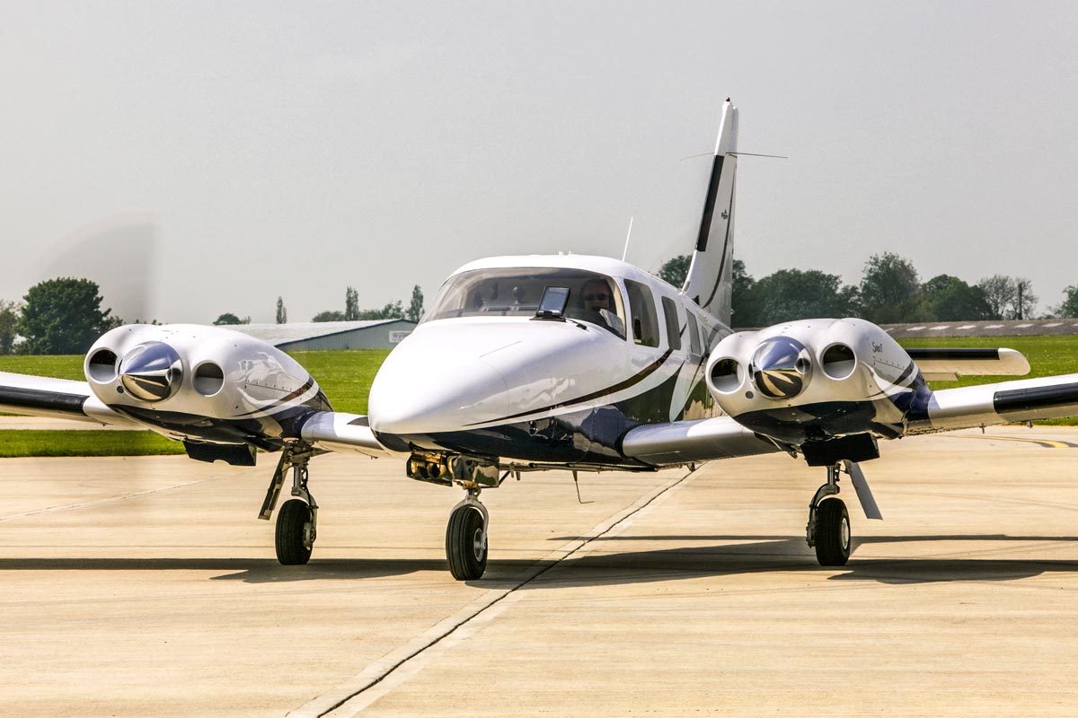 Самолет Piper PA-34 Seneca V