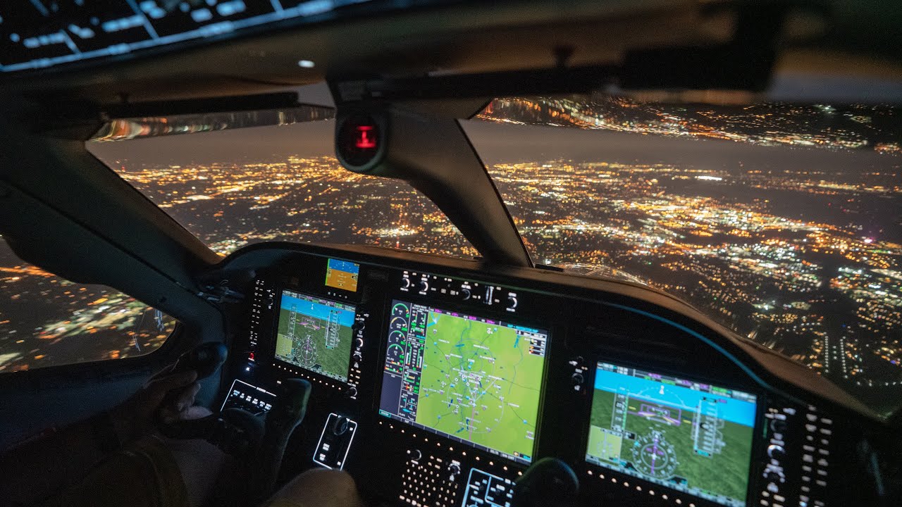 Кабина пилотов Socata TBM-900