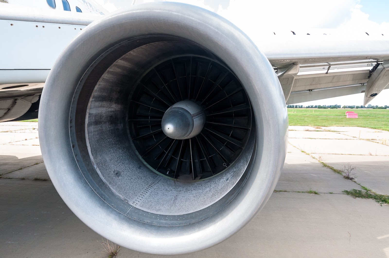 Двигатель в мотогандоле Боинг 737-200
