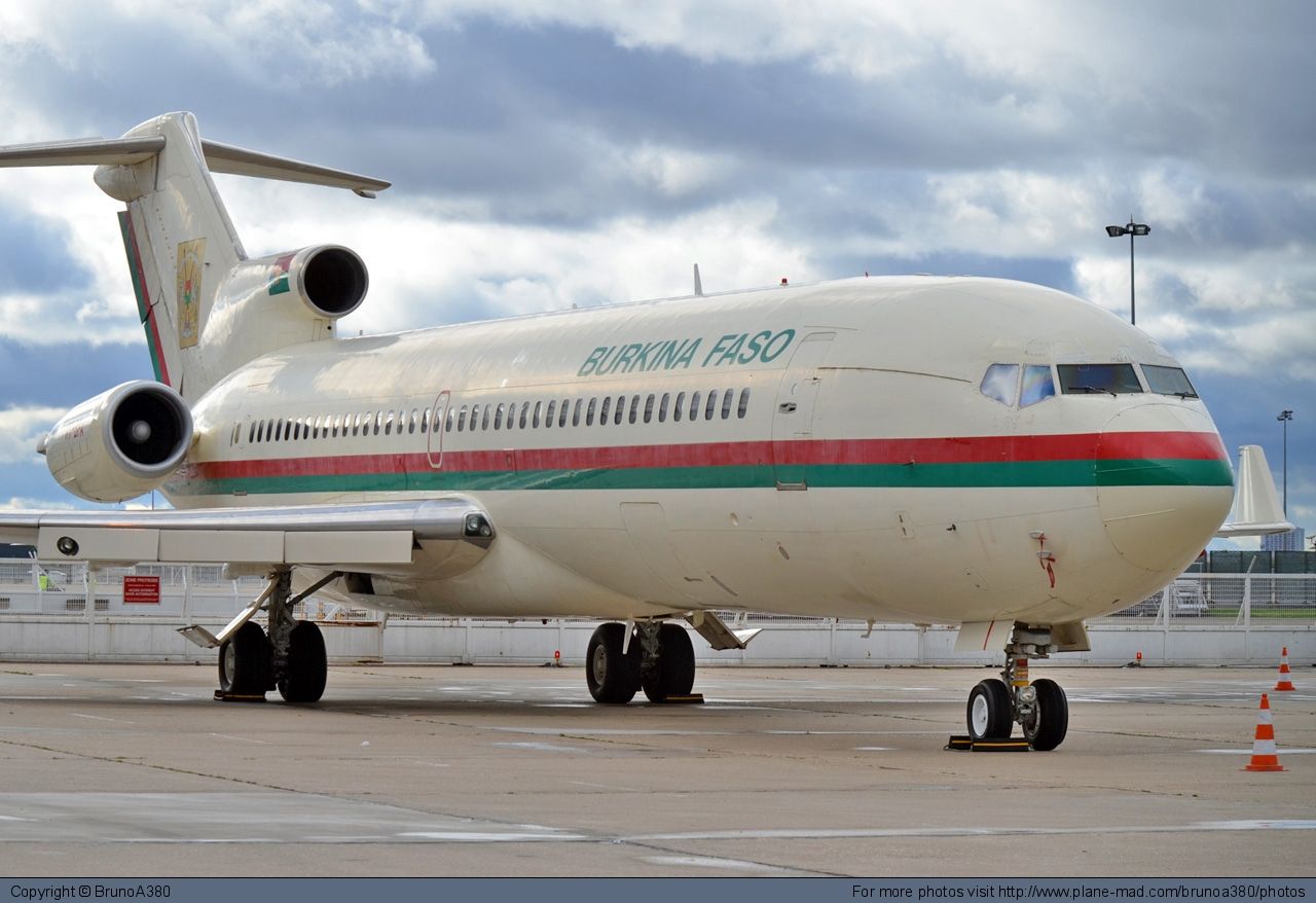 Boeing 727-200
