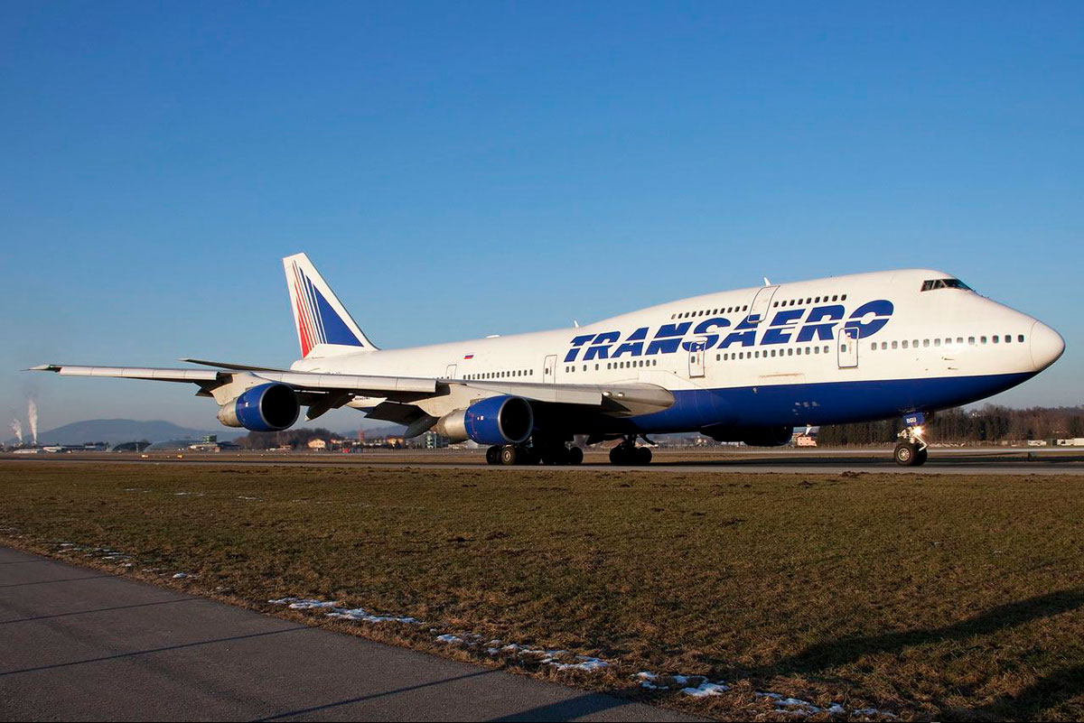 Boeing 747-300 самолет