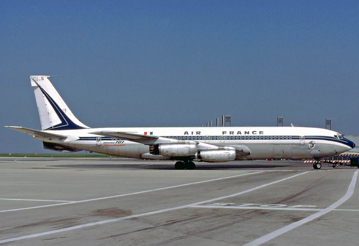 Boeing 707