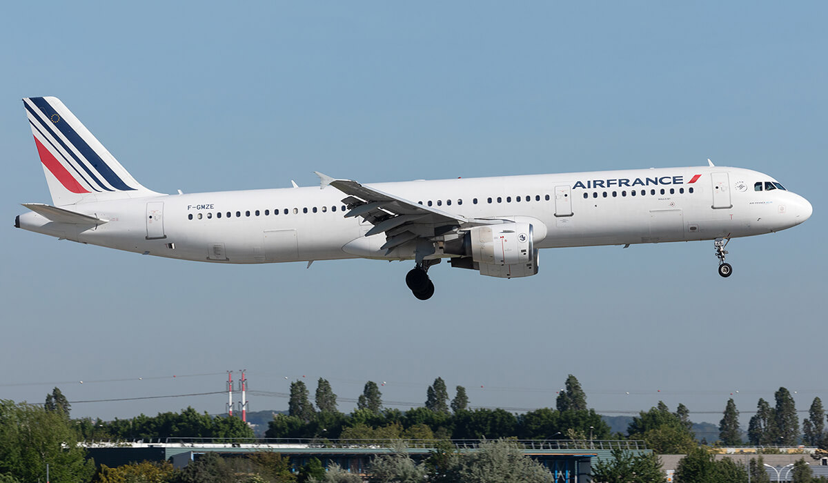 Airbus A321-100