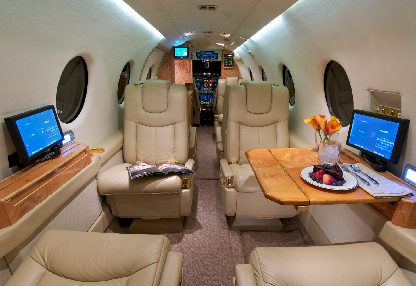 Beechcraft Beechjet 400 Интерьер